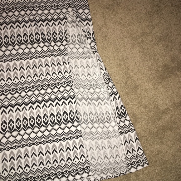 AMERICAN EAGLE MAXI SKIRT - Picture 2 of 2